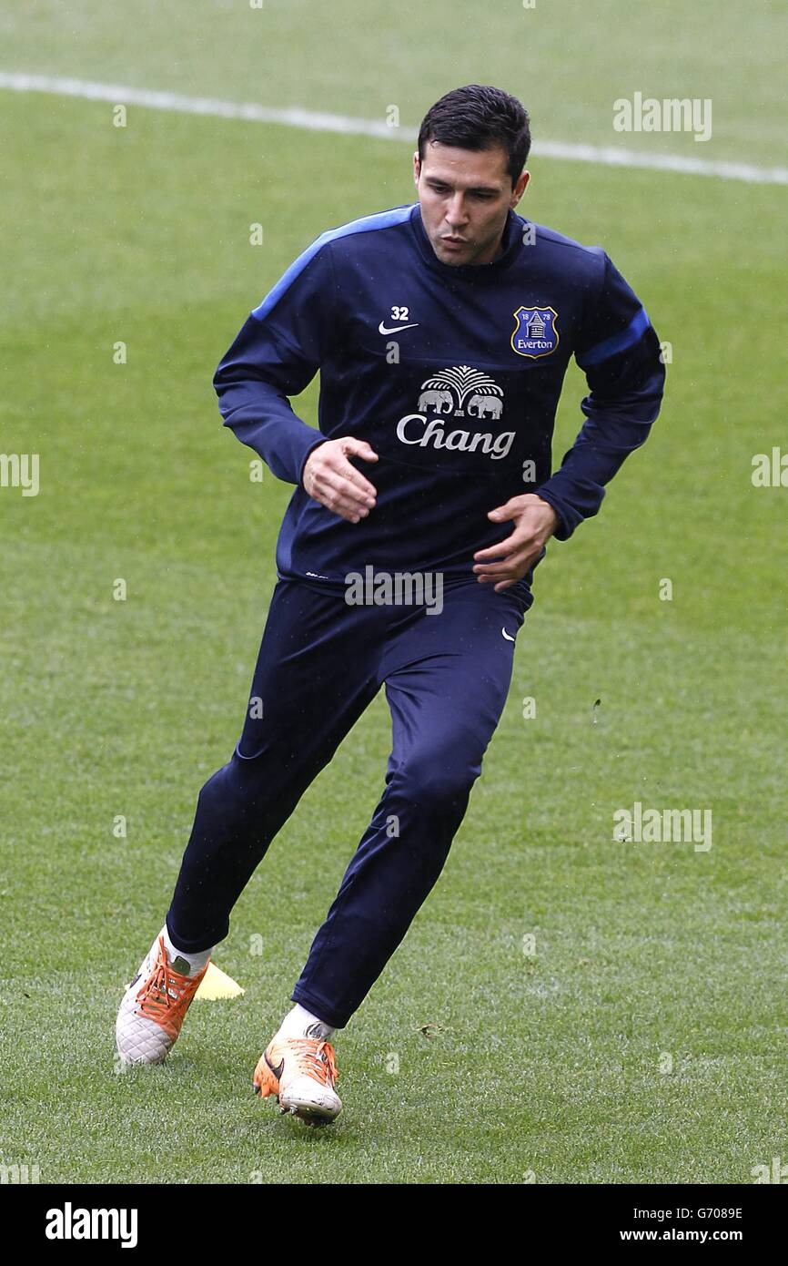 Fußball - Barclays Premier League - Everton / Arsenal - Goodison Park. Antolin Alcaraz, Everton Stockfoto