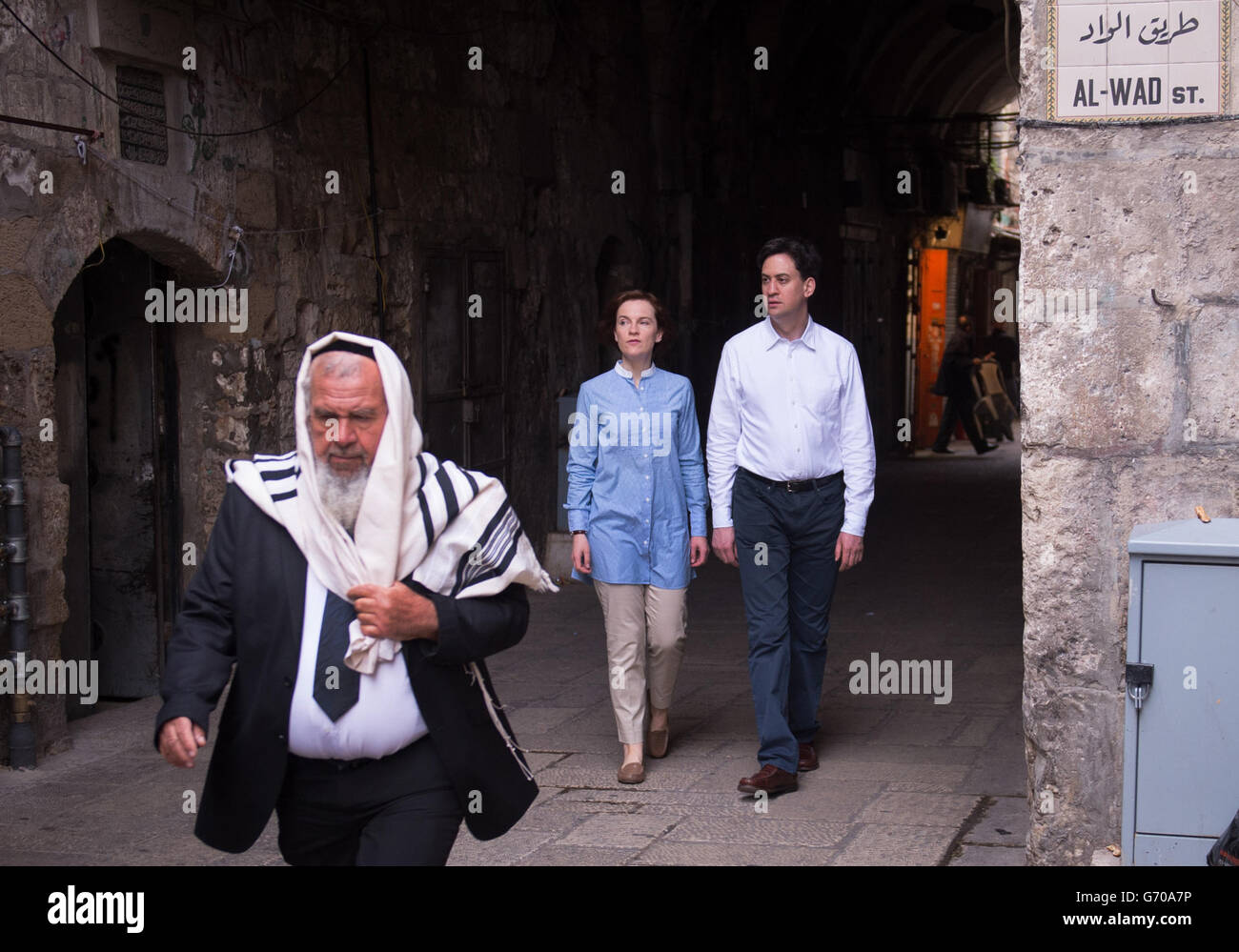 Der Gewerkschaftsführer Ed Miliband und seine Frau Justine werden in der Altstadt von Jerusalem, Israel, gezeigt. Stockfoto