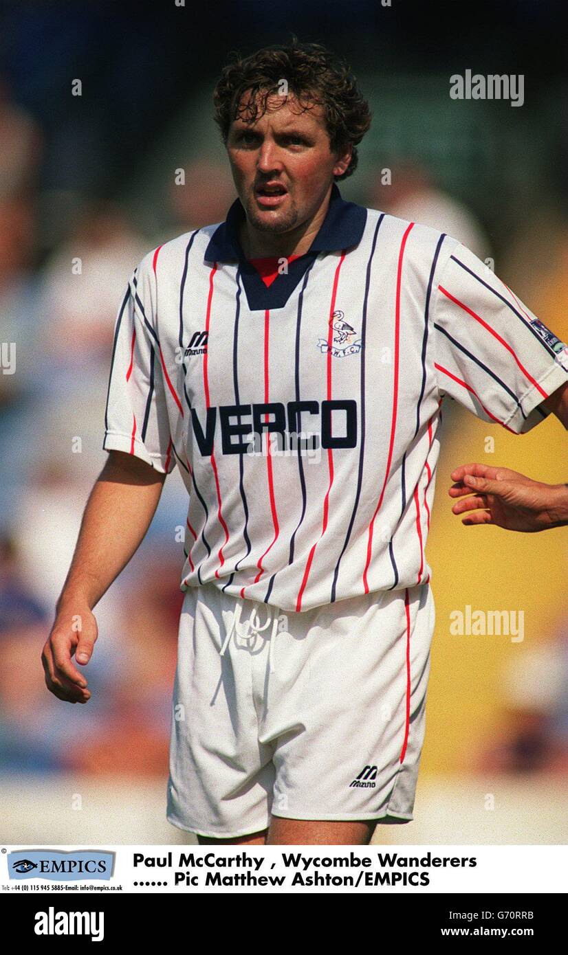 Fußball - Nationwide League - Division Two - Shrewsbury Town / Wycombe Wanderers. Paul McCarthy, Wycombe Wanderers Stockfoto