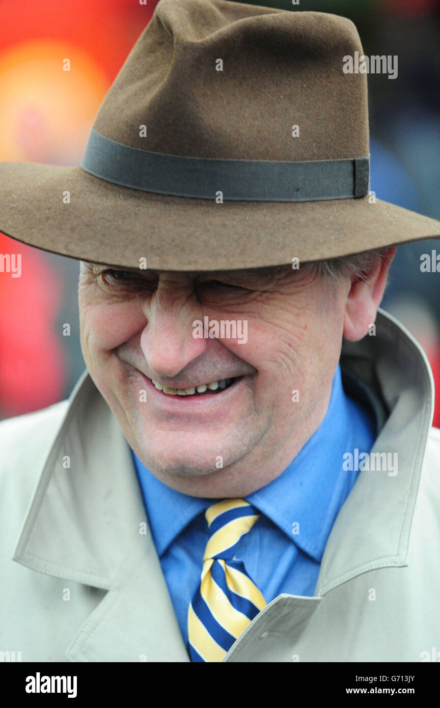 Pferderennen Sie - Powers Gold Cup Day - Fairyhouse Racecourse Stockfoto