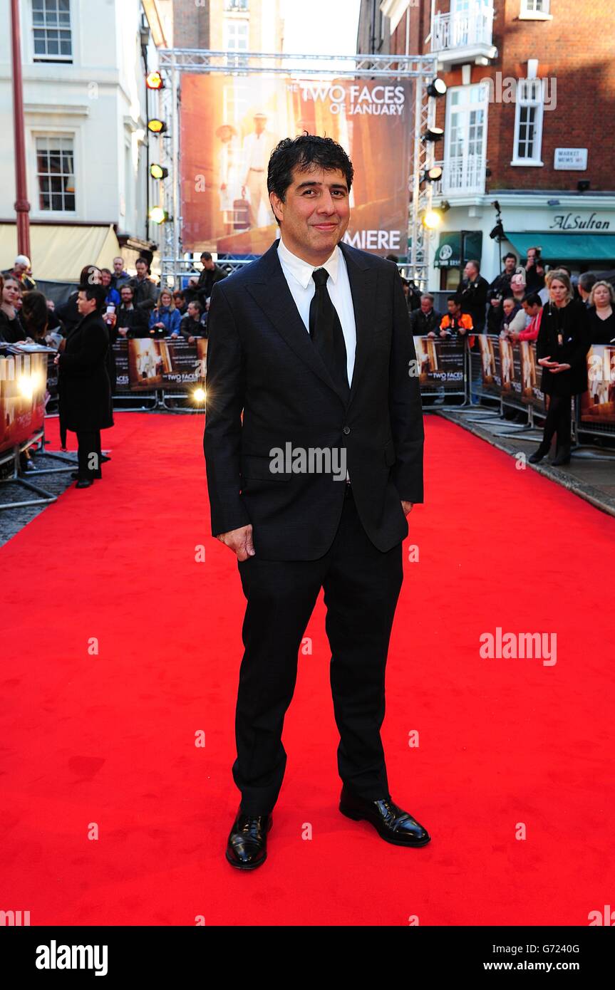 Autor und Regisseur Hossein Amini bei der UK Premiere der zwei Gesichter im Januar, im Curzon Mayfair im Zentrum von London. Stockfoto