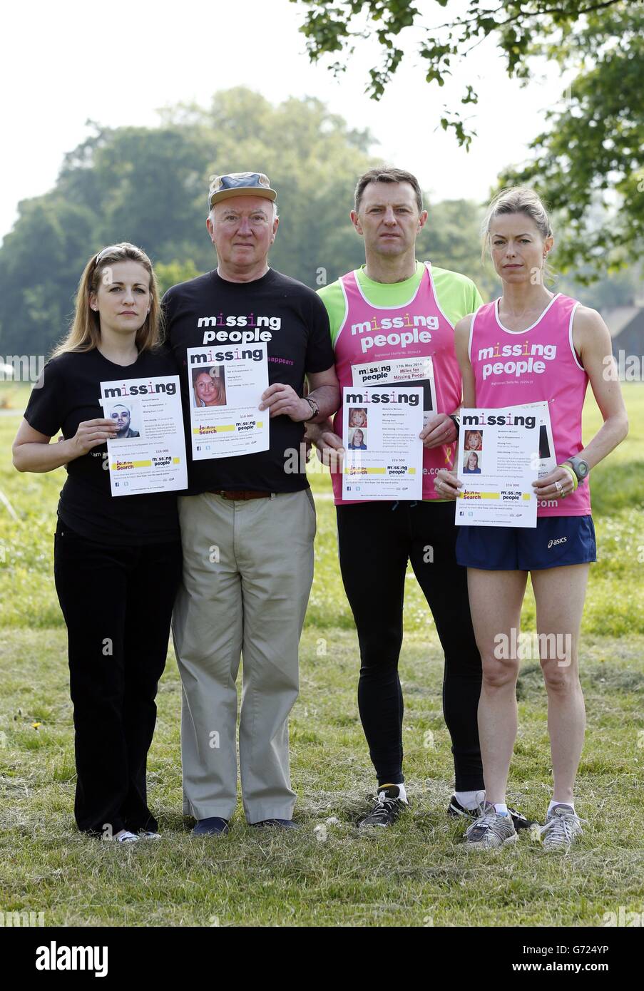 (Von links nach rechts) Rachel Elias, Peter Lawrence, Gerry und Kate McCann, bevor sie im Missing People Charity Run auf Clapham Common, London, laufen. Stockfoto