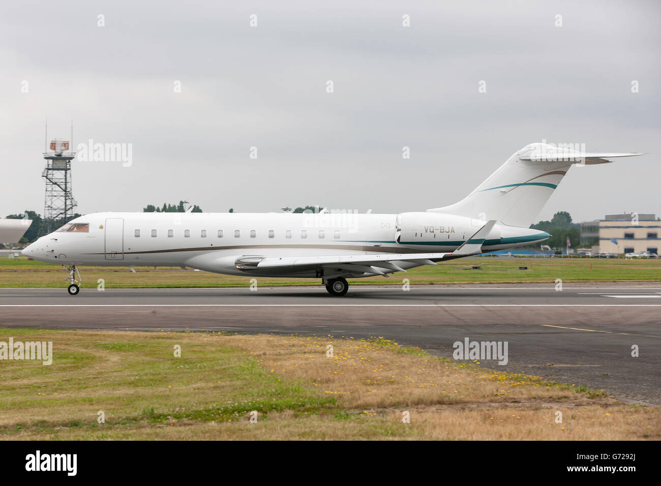 Bombardier Global Express XRS (BD-700-1A10) Luxus Business-Jet Langstreckenflugzeuge VQ-BJA Stockfoto