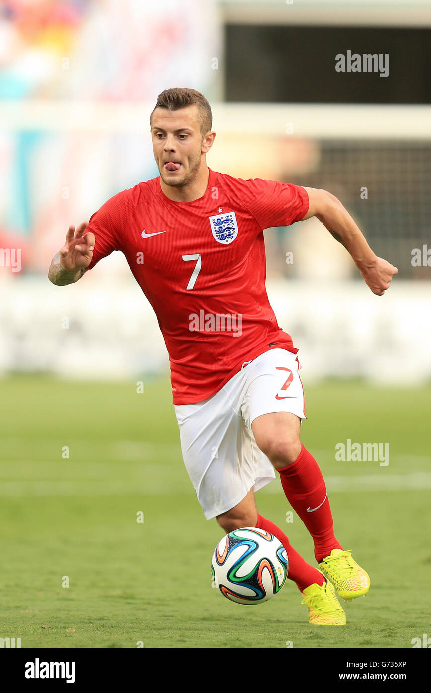 Der englische Jack Wilshere in Aktion während des International Friendly im Sun Life Stadium, Miami, USA. DRÜCKEN SIE VERBANDSFOTO. Bilddatum: Samstag, 7. Juni 2014. Siehe PA Story SOCCER England. Bildnachweis sollte lauten: Mike Egerton/PA Wire. Stockfoto