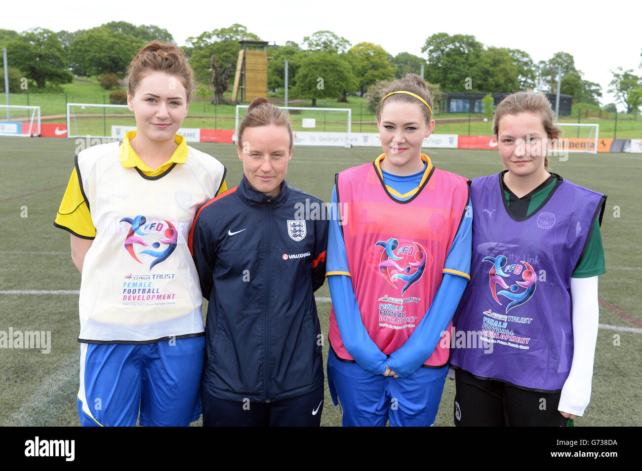 Soccer - Female Football Development Festival der Football League - St. Georges Park. Das Football League Trust „Female Football Development Festival“ im St. Georges Park, Burton. Stockfoto