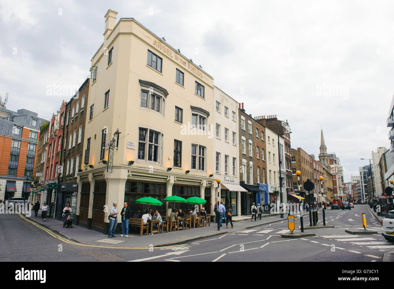 Gesamtansicht des Angel in the Fields Pub, auf der Marylebone High Street, im Zentrum von London. DRÜCKEN SIE VERBANDSFOTO. Bilddatum: Montag, 2. Juni 2014. Der Bildnachweis sollte lauten: Dominic Lipinski/PA Wire Stockfoto