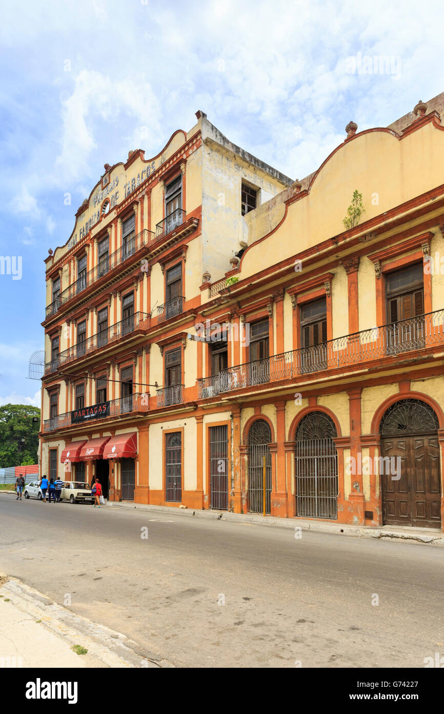 Patargas (aus) Zigarrenfabrik, ein Wahrzeichen und eine beliebte Touristenattraktion in zentralen Havanna, Kuba Stockfoto