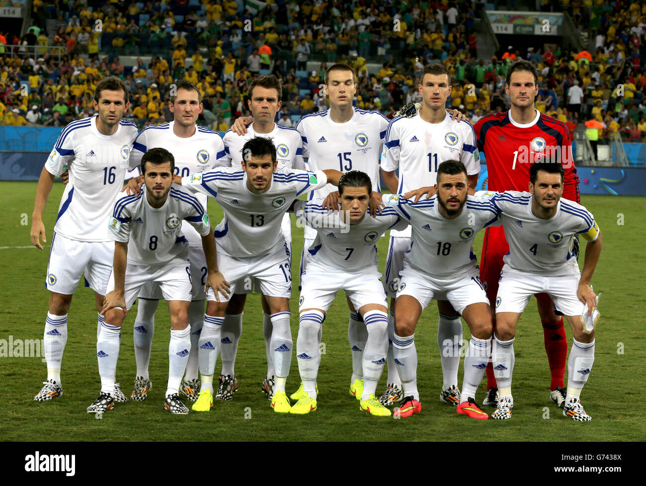 Mannschaftsgruppe Bosnien und Herzegowina (Top Row L-R) Senad Lulic, Izet Hajrovic, Zvjezdan Misimovic, Toni Sunjic, Edin Dzeko, Asmir Begovic (Bottom Row L-R) Miralem Pjanic, Mensur Mujdza, Muhamed Besic, Haris Medunjanin, Emir Spahic Stockfoto