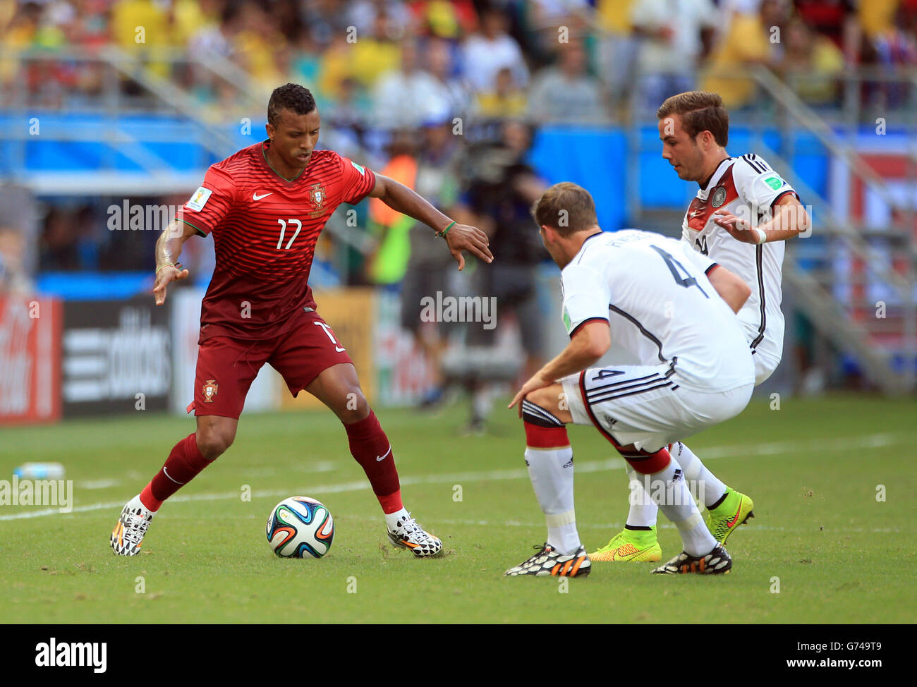 Fußball - FIFA Fußball-Weltmeisterschaft 2014 - Gruppe G - Deutschland gegen Portugal - Arena Fonte Nova. Portugals Nani Stockfoto