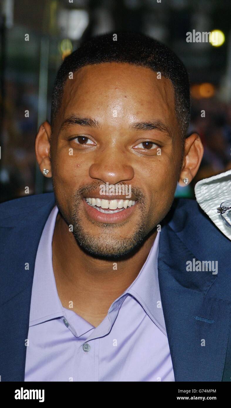 Der Star des Films will Smith kommt zur britischen Premiere von I, Robot am Odeon Leicester Square im Zentrum von London. Stockfoto