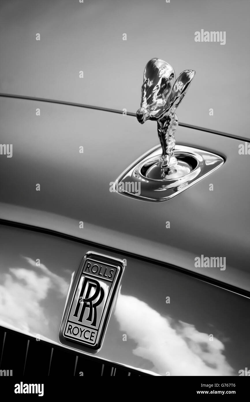 Neuer Rolls-Royce Silver Lady und Abzeichen Stockfoto