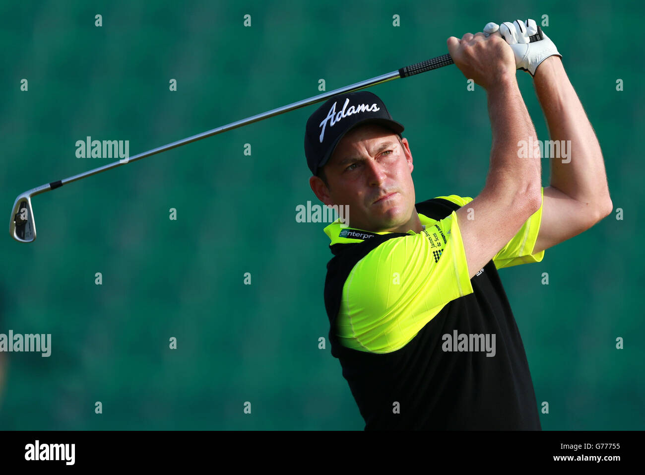 Golf - The Open Championship 2014 - Erster Tag - Royal Liverpool Golf Club. Am ersten Tag der Open Championship 2014 im Royal Liverpool Golf Club, Hoylake, schlägt der englische David Howell den 4. Platz ab. Stockfoto