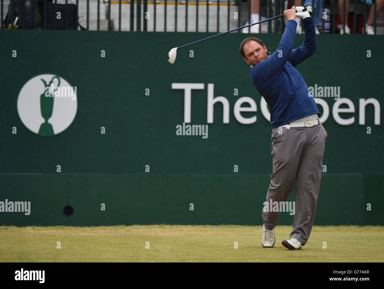 Der schottische James McLeary startet am zweiten Tag der Open Championship 2014 im Royal Liverpool Golf Club, Hoylake. Stockfoto