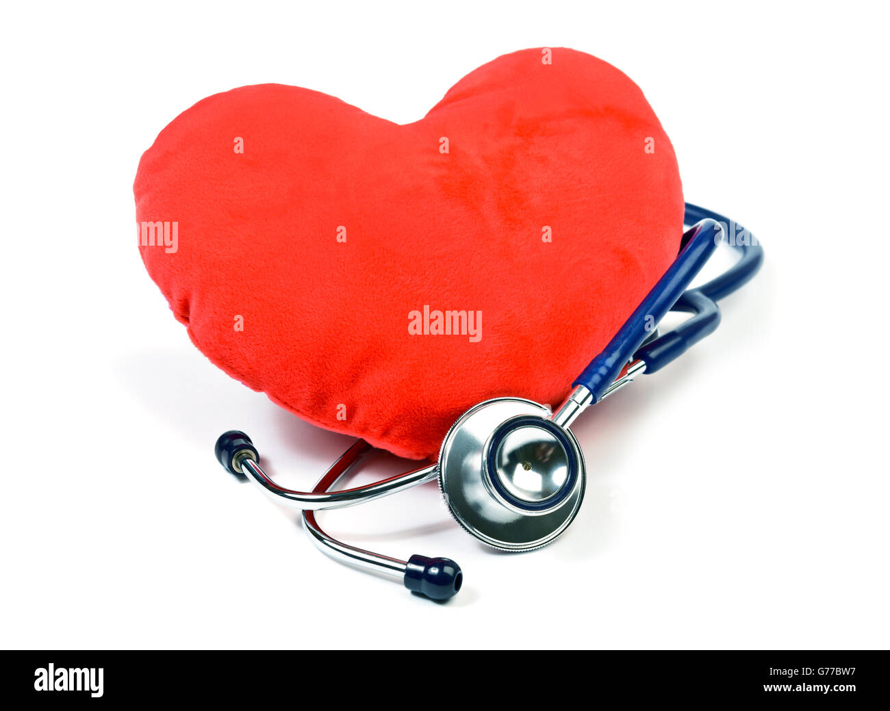 Rotes Herz und Stethoskop auf weiß Stockfoto