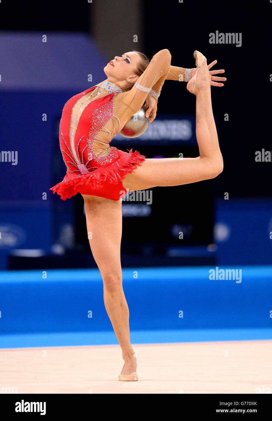 Francesca Jones von Wales beim Rhythmic Turnen Team Final und Individual Qualification bei der SSE Hydro bei den Commonwealth Games 2014 in Glasgow. Stockfoto