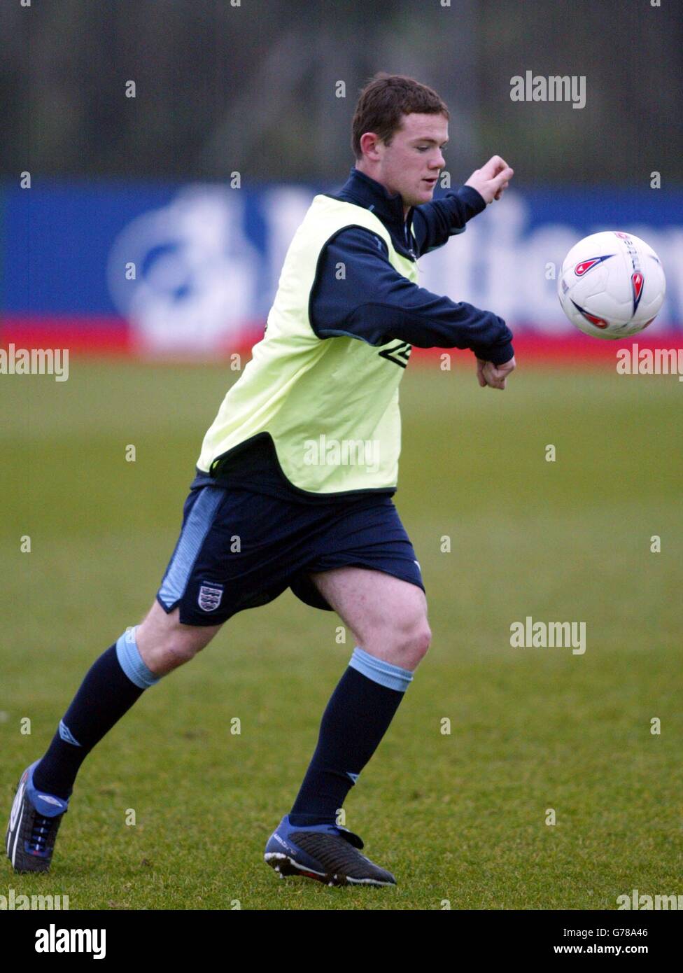 Englands Wayne Rooney in Aktion während einer Trainingseinheit auf dem Trainingsgelände von Charlton Athletic in London. Rooney ist in der England Kader Australien in einem internationalen freundlich im Upton Park, London am Mittwoch spielen 12 Februar. Stockfoto