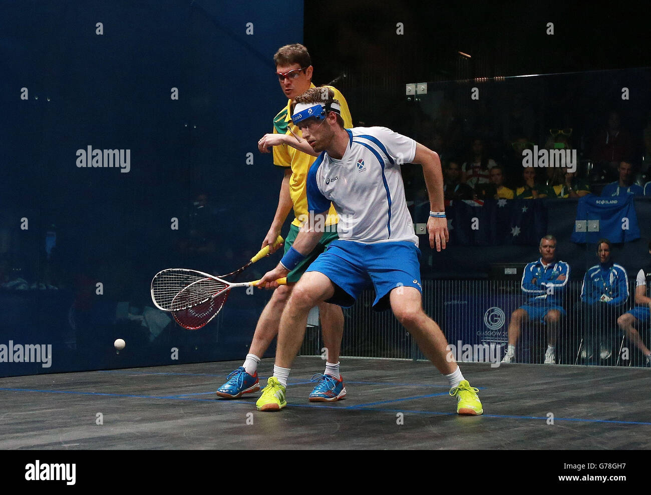 Der schottische Harry Leitch während des Men's Doubles Squash auf dem Scotstoun Sports Campus, während der Commonwealth Games 2014 in Glasgow. Stockfoto