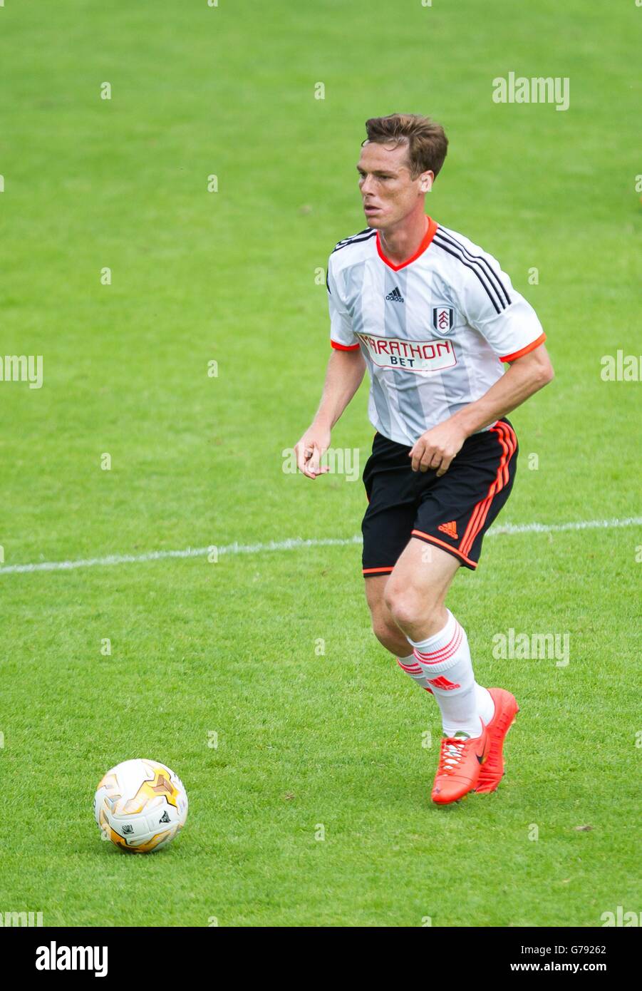 Fussball Vorbereitungsspiel Go Ahead Eagles Fc V Fulham Jenbach Stadion Osterreich Stockfotografie Alamy