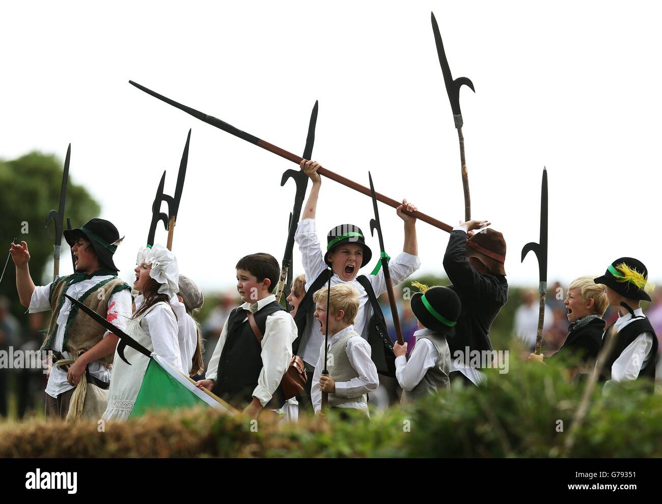 Junge irische Rebellen während der Vinegar Hill Battle Re-enactment in Enniscorthy, Co Wexford, Irland. Stockfoto