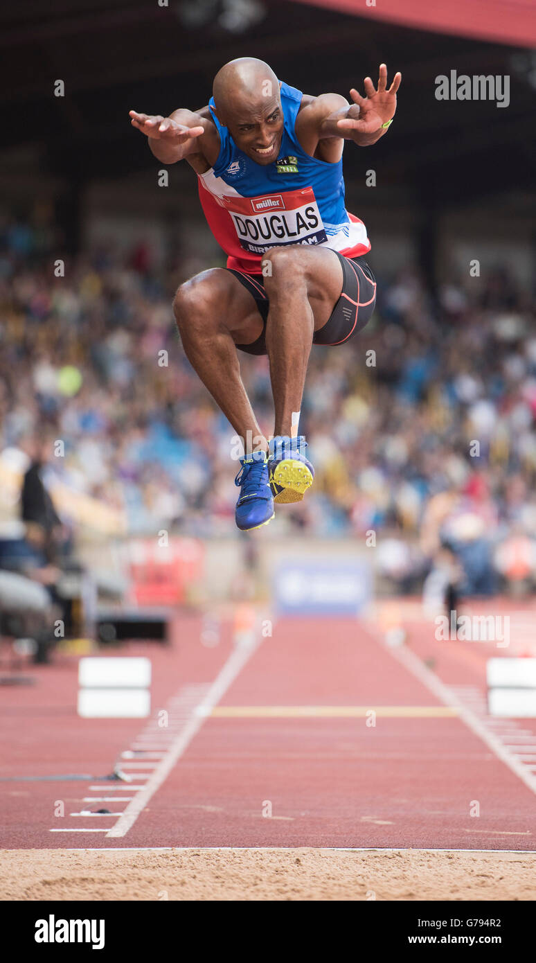 Alexander-Stadion, Birmingham, UK. 25. Juni 2016. Der britischen Leichtathletik-Weltmeisterschaft 2016. Nathan Douglas konkurriert in der Mens Triple Jump Finale bei der britischen Leichtathletik-Weltmeisterschaft in Birmingham. Bildnachweis: Aktion Plus Sport/Alamy Live-Nachrichten Stockfoto