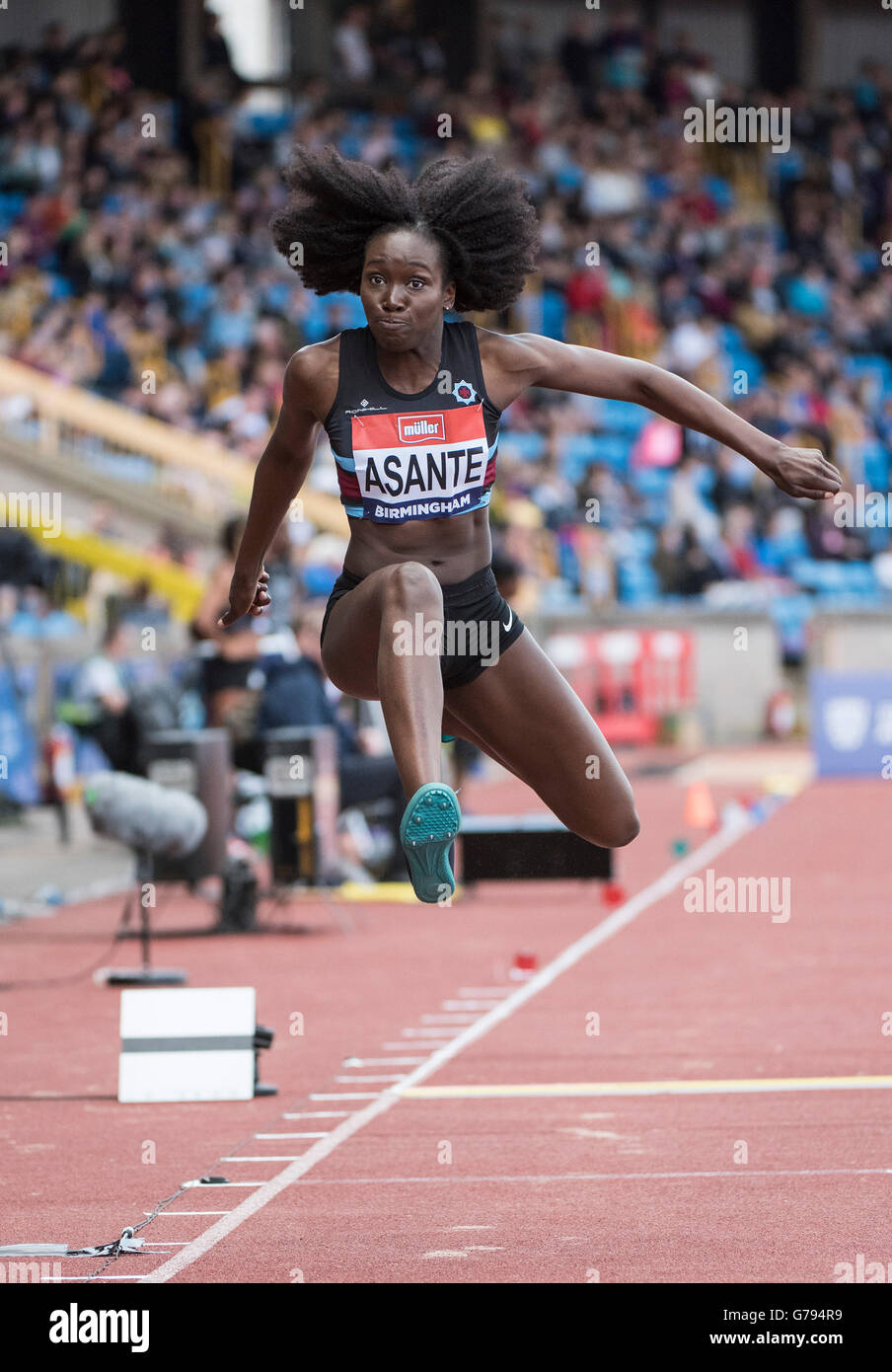 Alexander-Stadion, Birmingham, UK. 25. Juni 2016. Der britischen Leichtathletik-Weltmeisterschaft 2016. Zara Asante konkurriert in der Womens Triple Jump Finale bei der britischen Leichtathletik-Weltmeisterschaft in Birmingham. Bildnachweis: Aktion Plus Sport/Alamy Live-Nachrichten Stockfoto