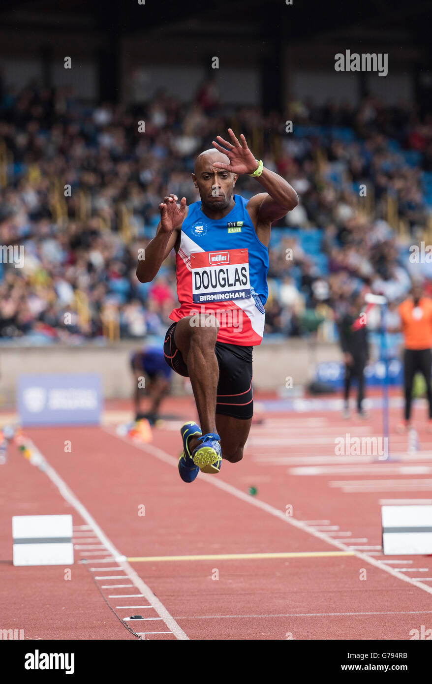 Alexander-Stadion, Birmingham, UK. 25. Juni 2016. Der britischen Leichtathletik-Weltmeisterschaft 2016. Nathan Douglas konkurriert in der Mens Triple Jump Finale bei der britischen Leichtathletik-Weltmeisterschaft in Birmingham. Bildnachweis: Aktion Plus Sport/Alamy Live-Nachrichten Stockfoto