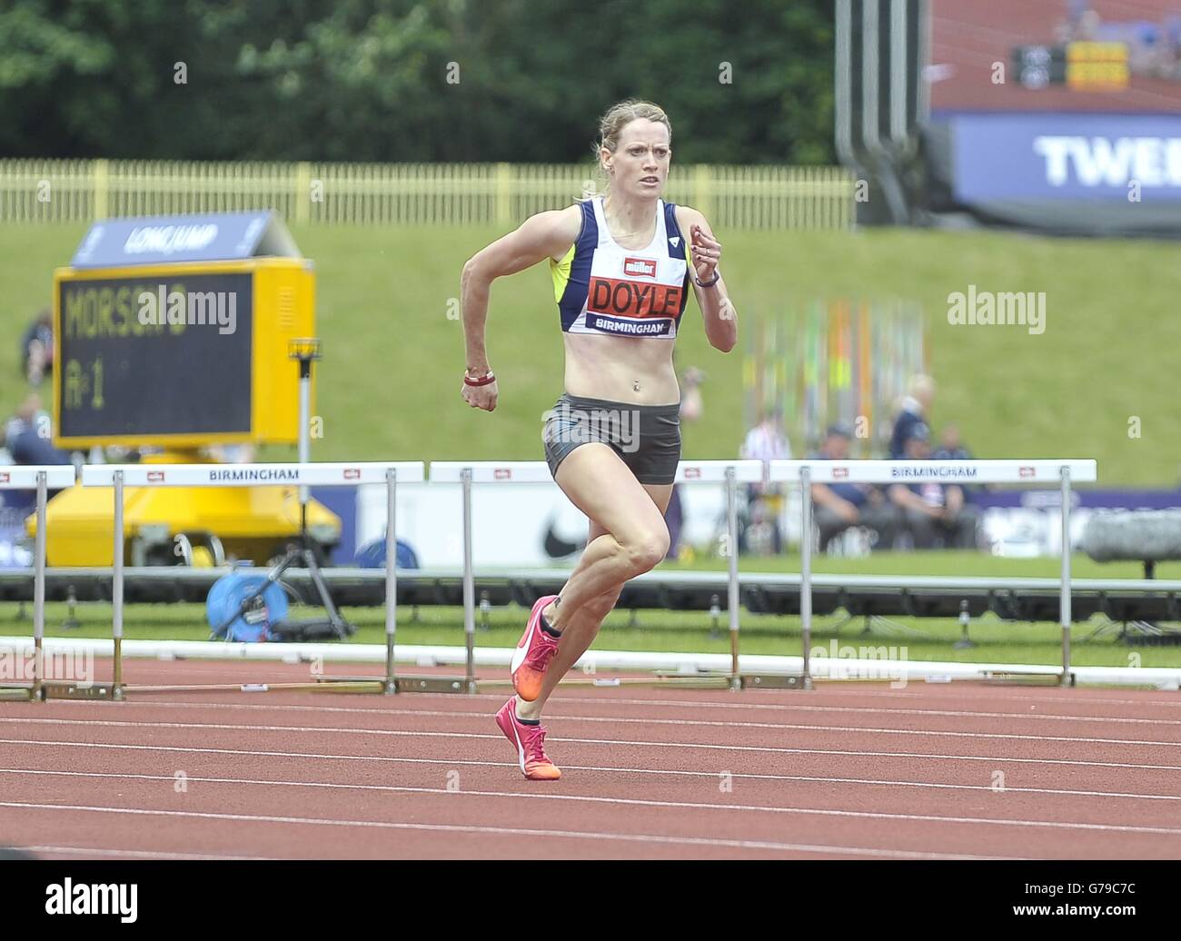 Birmingham, Vereinigtes Königreich. 26. Juni 2016. Eilidh Doyle gewinnt die Womens-400-Meter-Hürdenlauf. Britische Meisterschaften. Alexander-Stadion. Birmingham. VEREINIGTES KÖNIGREICH. 26.06.2016. Bildnachweis: Sport In Bilder/Alamy Live-Nachrichten Stockfoto