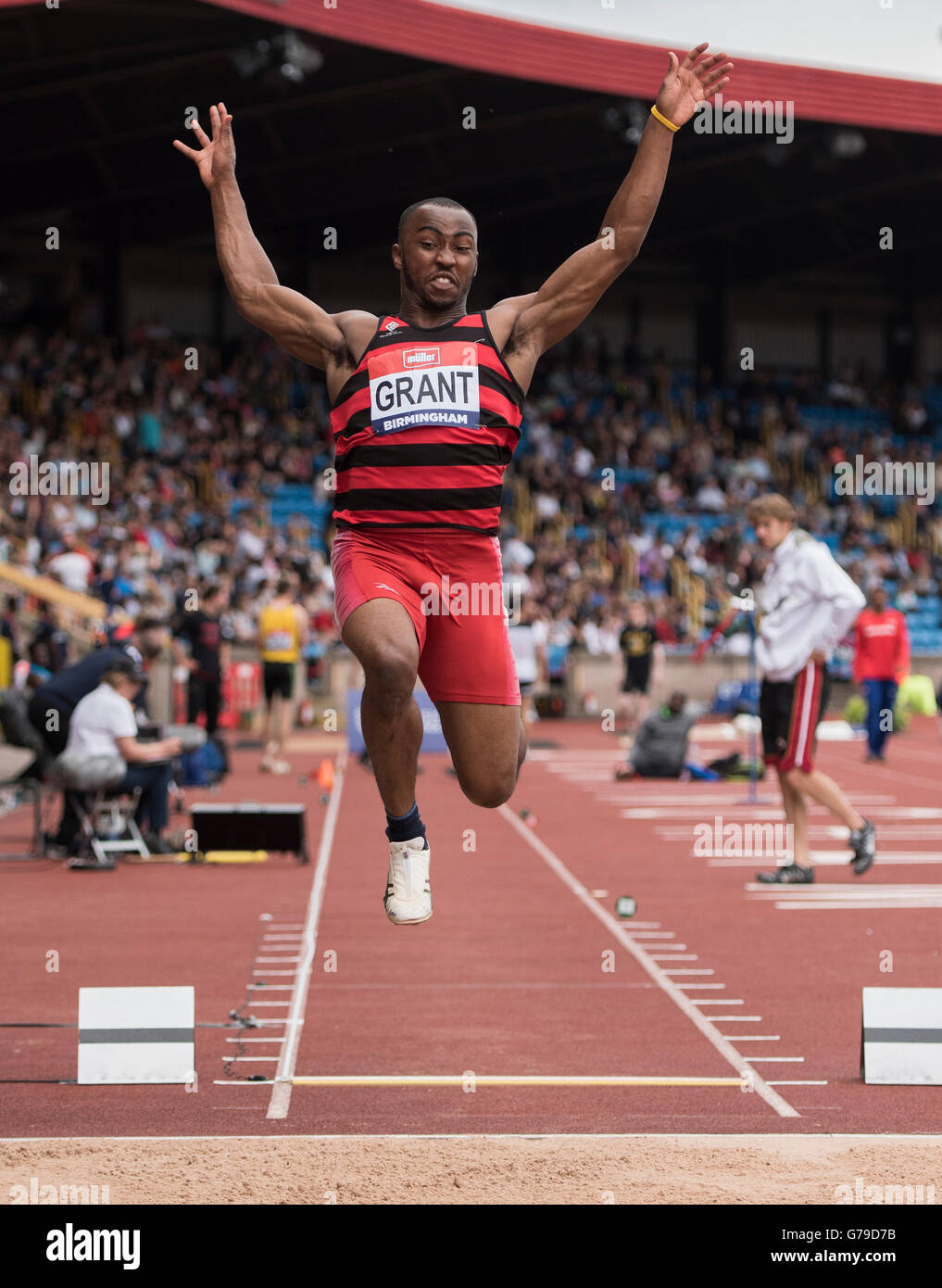 Alexander-Stadion, Birmingham, UK. 26. Juni 2016. Der britischen Leichtathletik-Weltmeisterschaft 2016. Jonathan Grant konkurriert in der Mens Long Jump Finale bei der britischen Leichtathletik-Weltmeisterschaft in Birmingham. © Aktion Plus Sport/Alamy Live-Nachrichten Stockfoto
