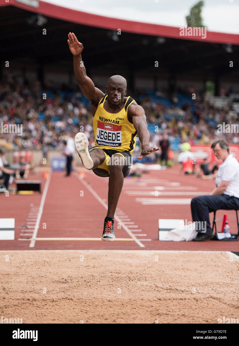 Alexander-Stadion, Birmingham, UK. 26. Juni 2016. Der britischen Leichtathletik-Weltmeisterschaft 2016. JJ Jegede konkurriert in der Mens Long Jump Finale bei der britischen Leichtathletik-Weltmeisterschaft in Birmingham. © Aktion Plus Sport/Alamy Live-Nachrichten Stockfoto