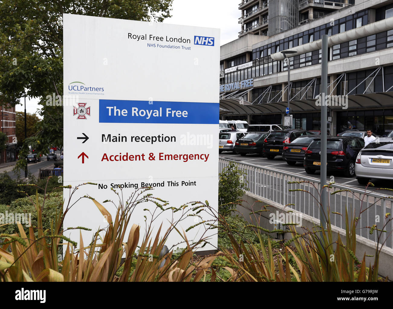 Eine allgemeine Ansicht des Royal Free Hospital, Hampstead, London, wo es einen hochrangigen Isolationsapparat in der High Secure Infectious Disease Unit gibt. Stockfoto