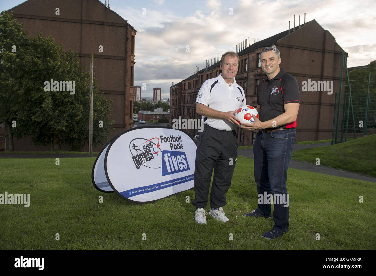 Murdo McLeod, Botschafterin von Streetgames, und Ian Crawford (National Manager Streetgames, Schottland). DRÜCKEN SIE VERBANDSFOTO. Bilddatum: Freitag, 22. August 2014. Der Bildnachweis sollte lauten: Kenny Smith/PA Wire. Stockfoto