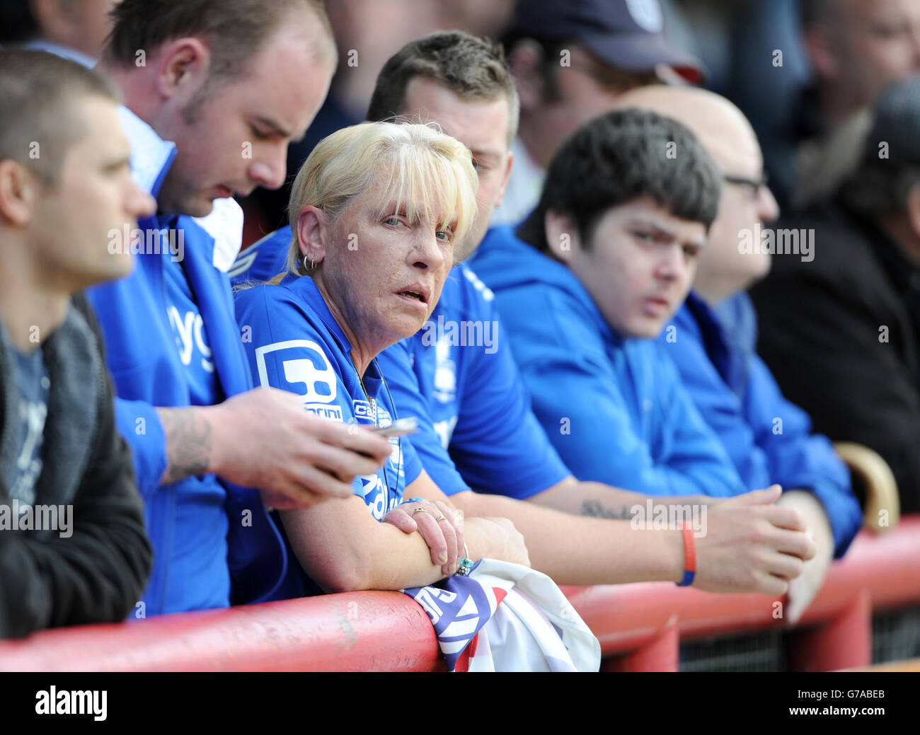 Fußball - Sky Bet Championship - Brentford gegen Birmingham City - Griffin Park. Birmingham City Fans auf den Tribünen Stockfoto