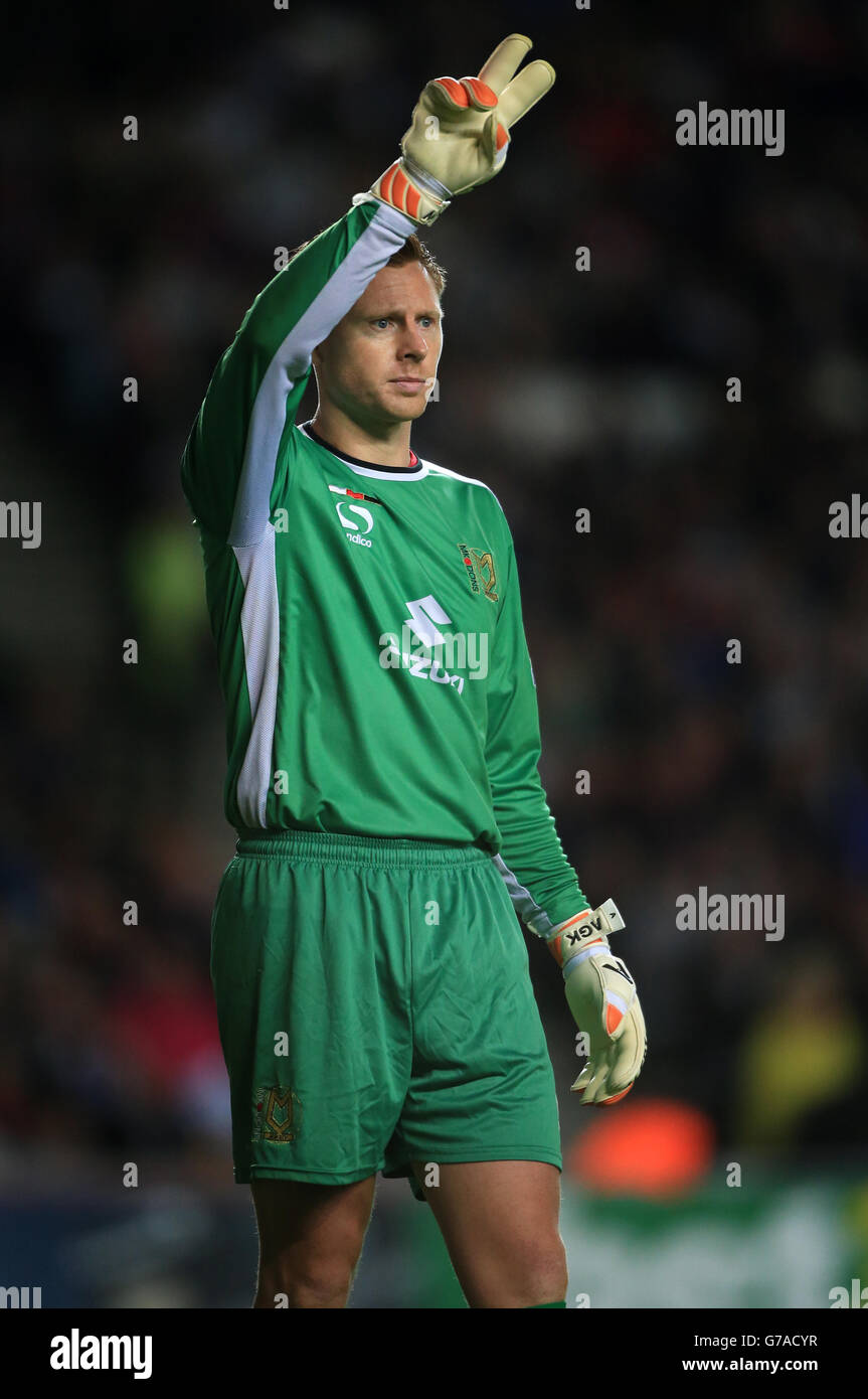 David Martin, Torwart von Milton Keynes Dons, während des Spiels der zweiten Runde des Capital One Cup im Stadion:mk, Milton Keynes. Stockfoto