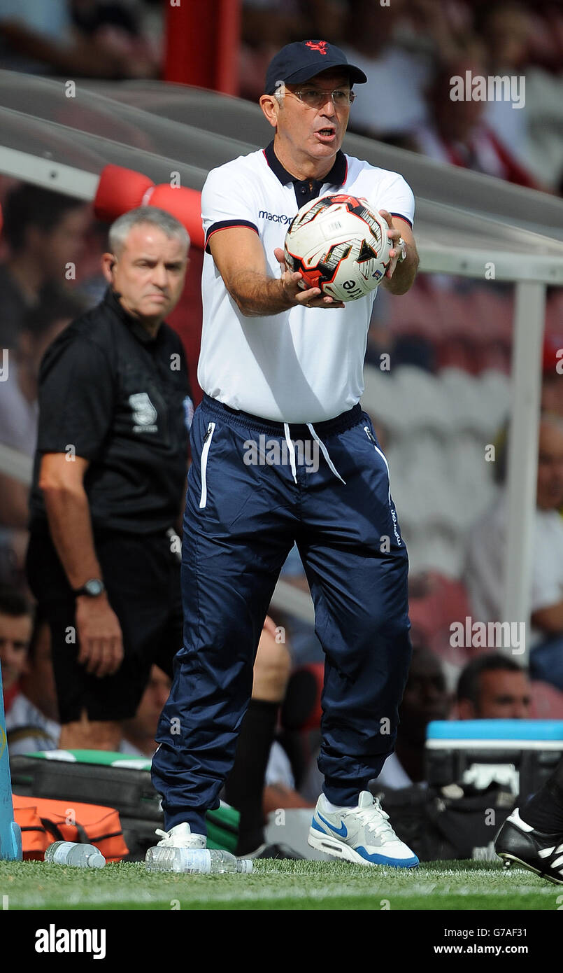 Fußball - vor der Saison freundlich - Brentford gegen Crystal Palace - Griffin Park. Crystal Palace Manager Tony Pulis während der Vorsaison freundlich im Griffin Park, Brentford. Stockfoto