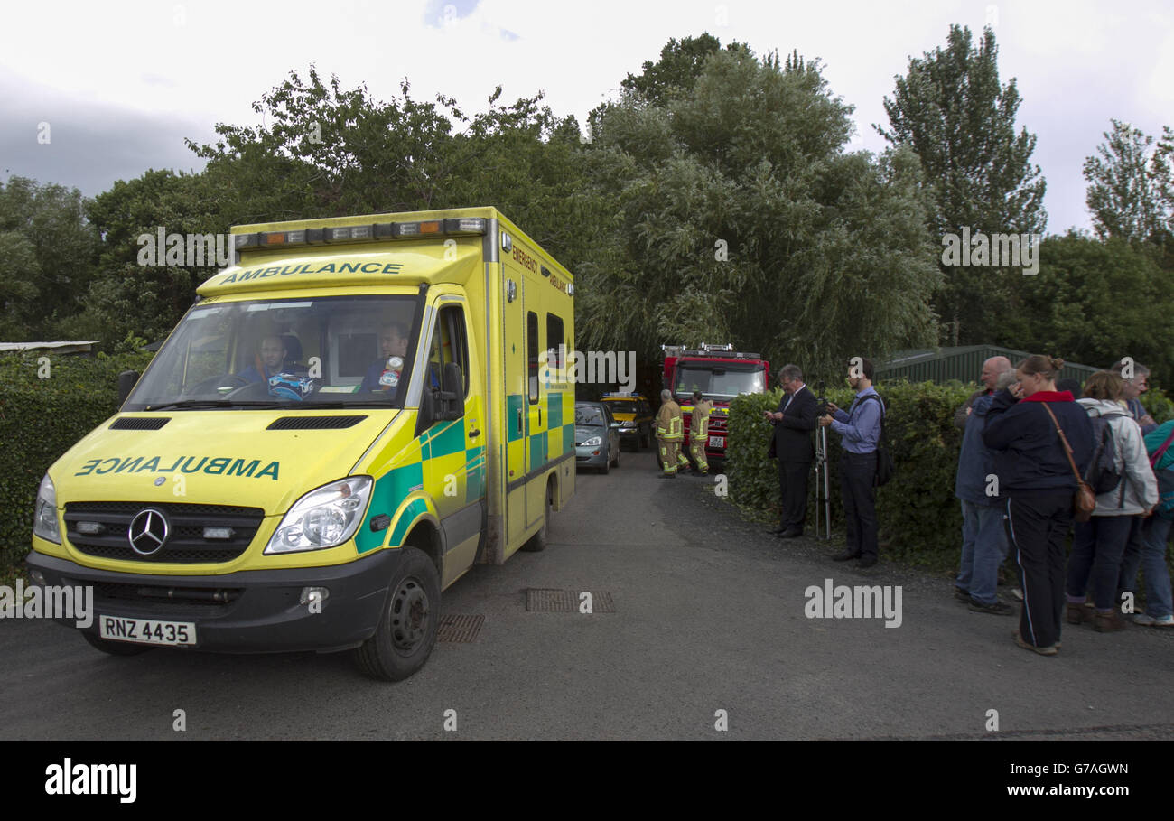 In Nordirland stürmischen Matrosen. Ein Krankenwagen verlässt das Gebiet in der Nähe des East Down Yacht Club, Killyleagh, Nordirland. Stockfoto