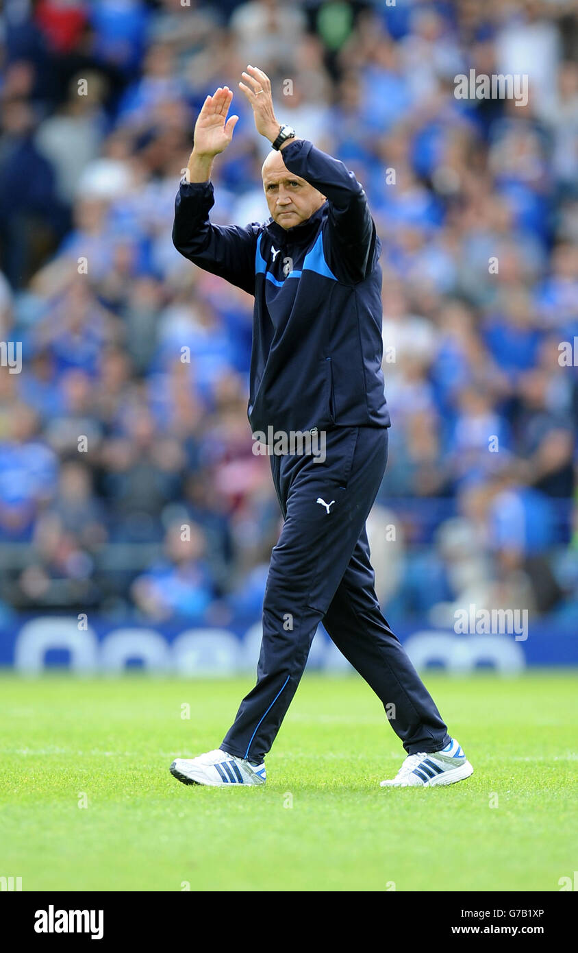 Fußball - Himmel Bet League Two - Portsmouth gegen Cambridge United - Fratton Park Stockfoto