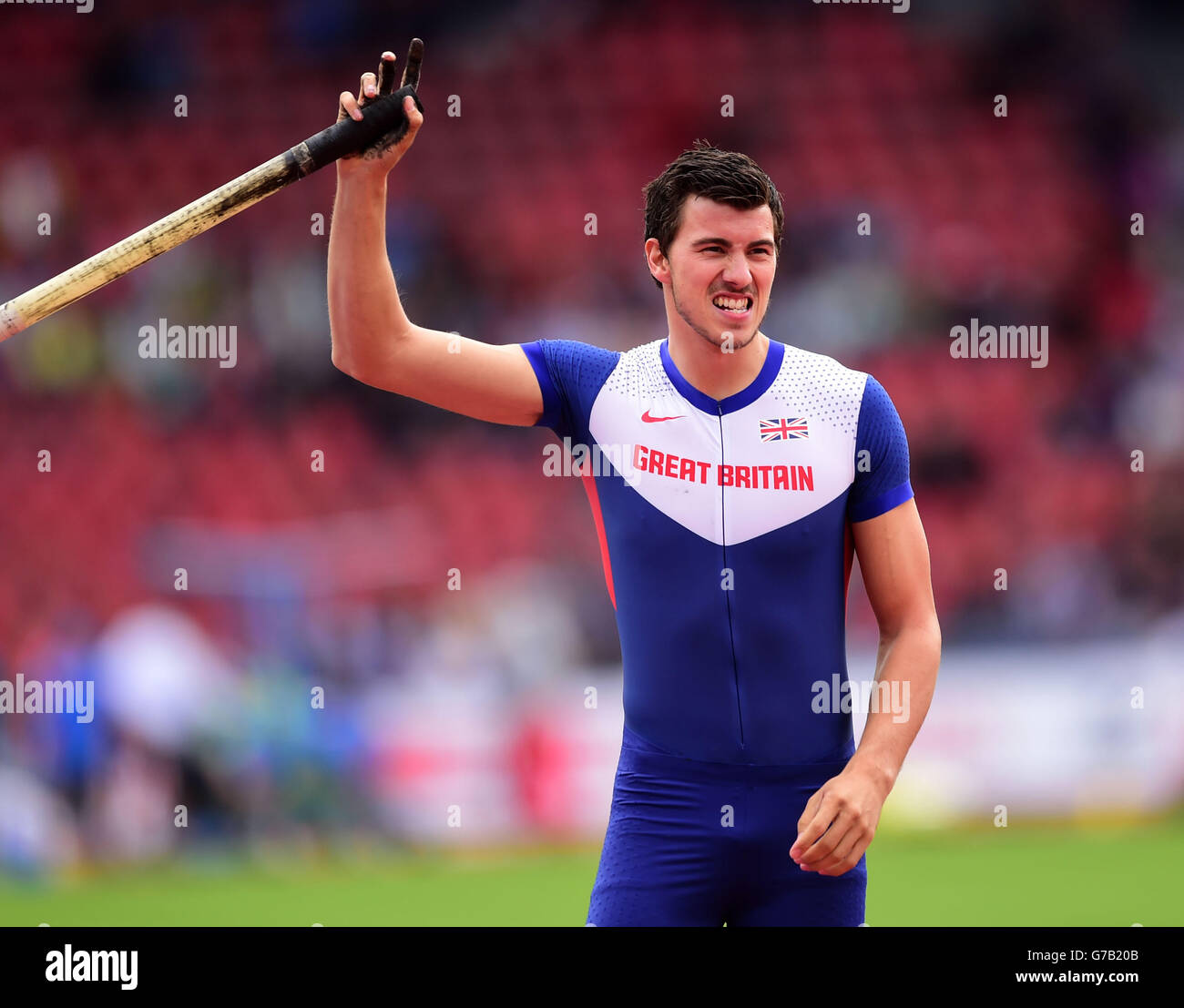 Der Großbritanniens Steven lewis reagiert während des Polsprung-Finales der Männer am fünften Tag der Leichtathletik-Europameisterschaften 2014 im Letzigrund-Stadion in Zürich. Stockfoto