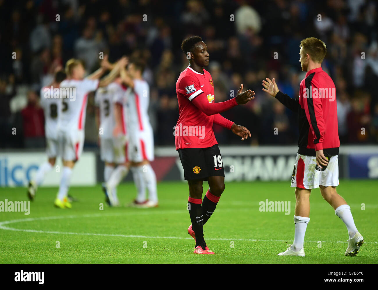 Fußball - Capital One Cup - zweite Runde - Milton Keynes Dons gegen Manchester United - Stadion:mk. Danny Welbeck von Manchester United geht niedergeschlagen vom Spielfeld. Stockfoto