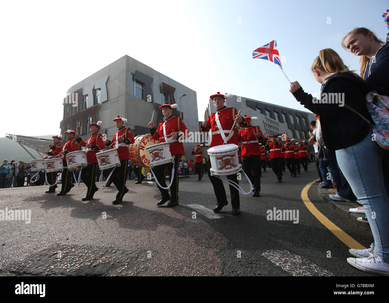 Ein Orangemen-marsch durch die Straßen von Edinburgh während einer Kundgebung "stolz darauf, britisch zu sein" in Edinburgh zur Unterstützung der Union, weniger als eine Woche bevor Schottland über das schottische Referendum abstimmt. Stockfoto