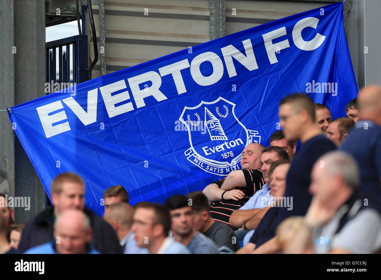 Fußball - Barclays Premier League - West Bromwich Albion gegen Everton - The Hawthorns. Ein Everton FC Banner in den Tribünen. Stockfoto