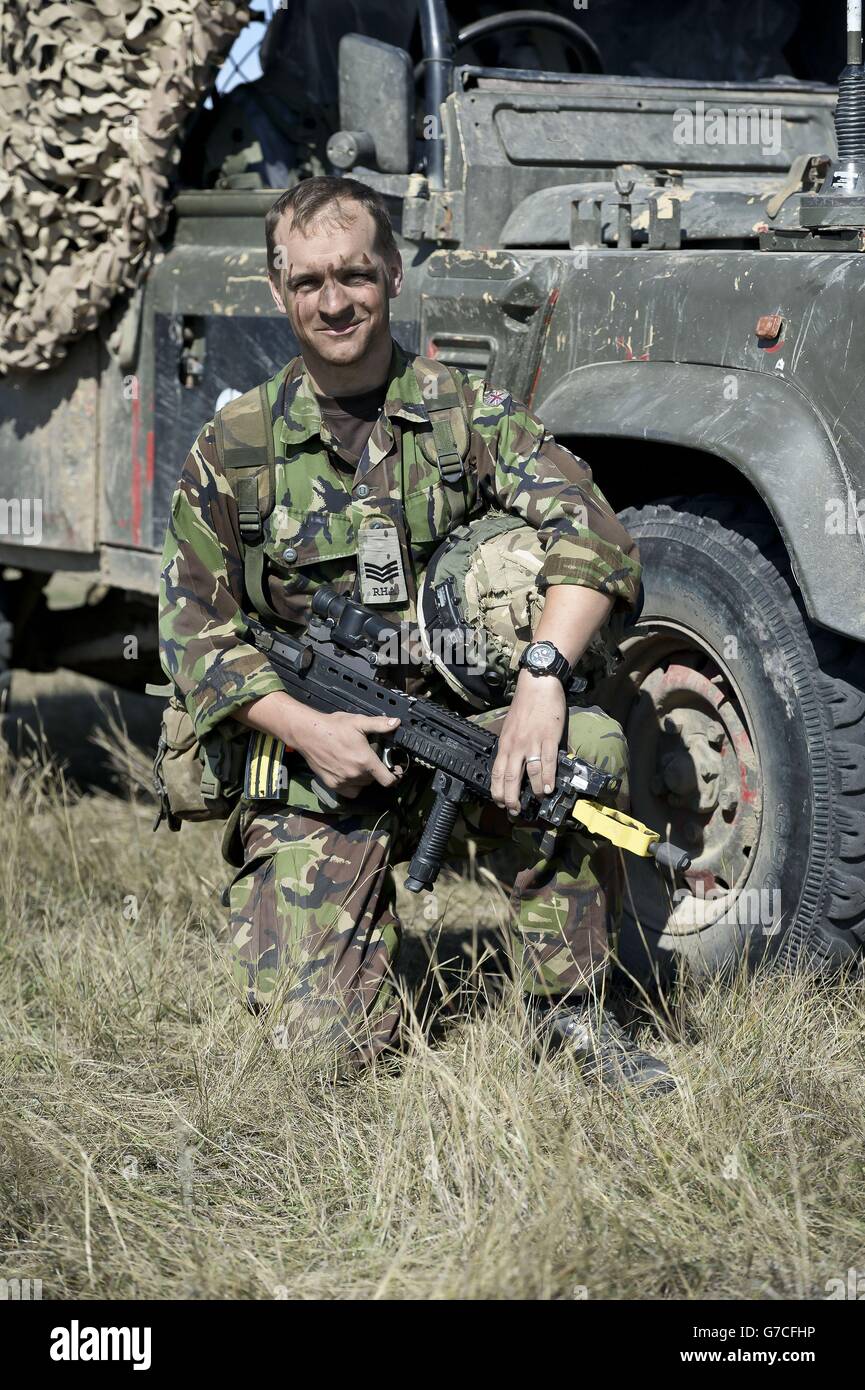 Sergeant Rob Fletcher, 29, aus Leicester, mit Sitz in Tidworth, Wiltshire, Als er an der Übung Prarie Storm in der British Army Training Unit Suffield (BATUS) in Suffield, Kanada, teilnimmt. Stockfoto