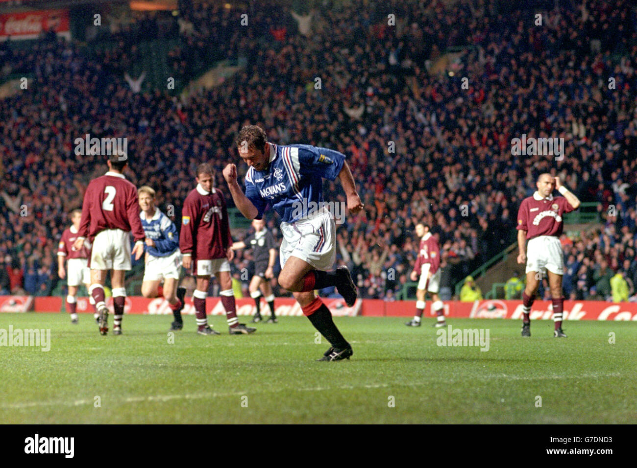 Fußball - Scottish Coca Cola Cup - Finale - Rangers gegen Heart of Midlothian. McCoist, Verbündeter der Rangers, feiert ein Tor für die Rangers Stockfoto