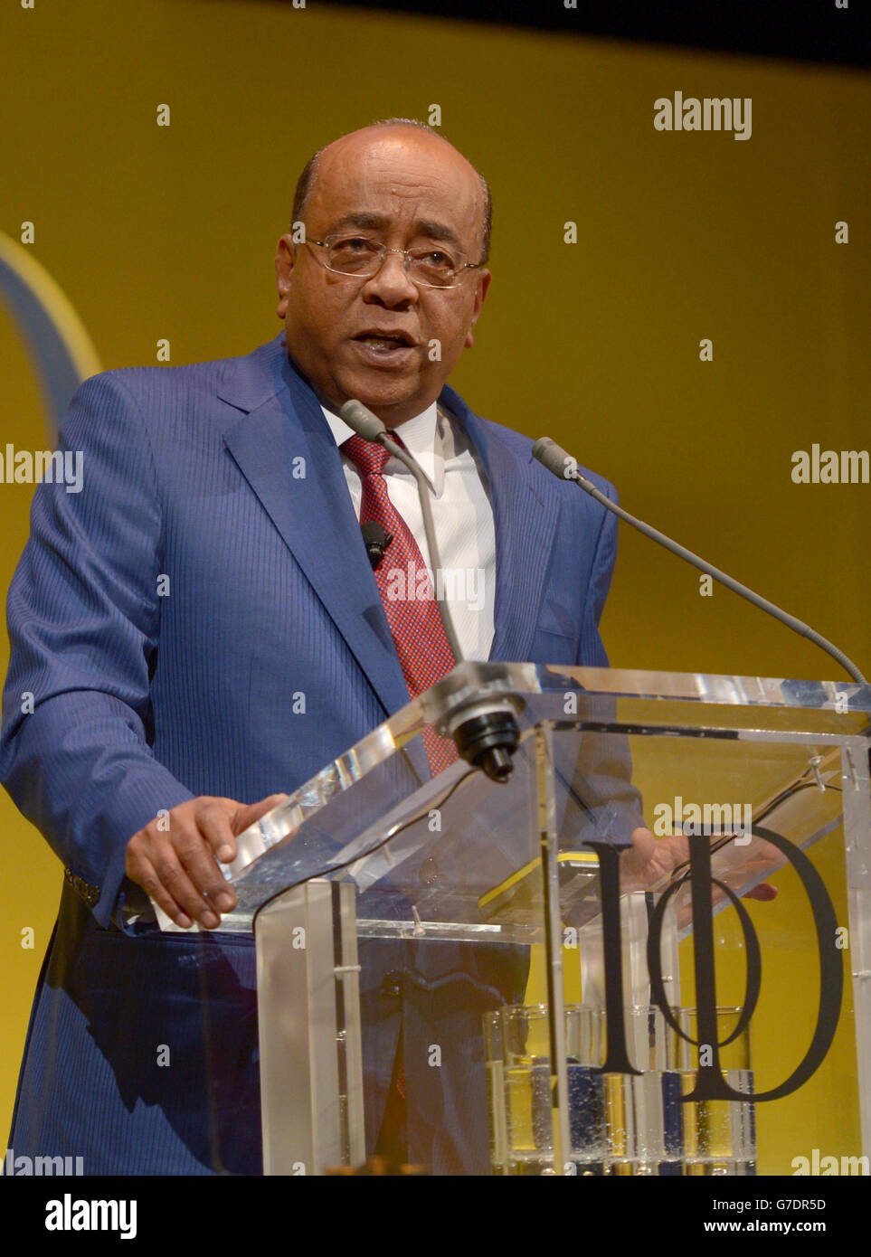 Mo Ibrahim, Gründer von Celtec und Satya Capital, spricht während der Jahrestagung des Institute of Directors in der Royal Albert Hall, London. Stockfoto