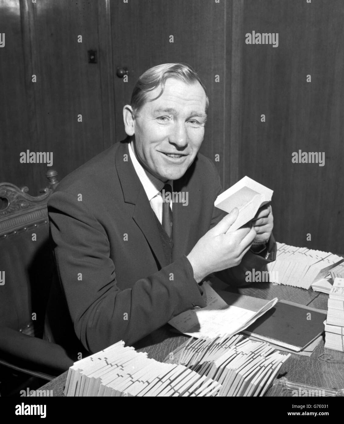 Deutschland Geborene Bert Trautmann Ehemalige Sterne Torwart Von Manchester City Stockfotografie Alamy