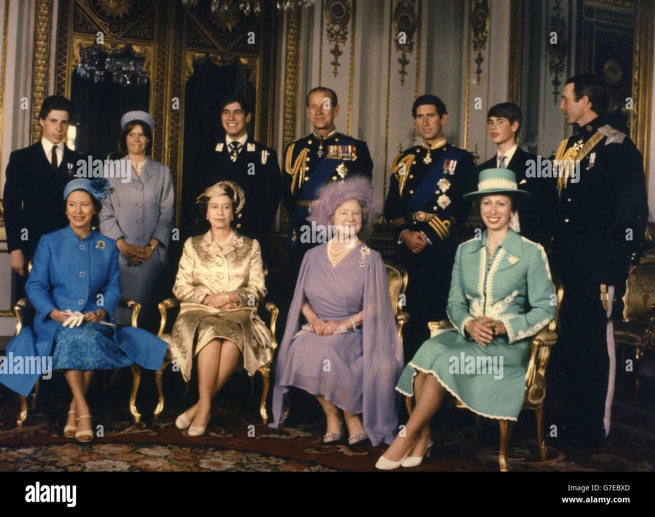 Queen mothers 80th birthday Fotos und Bildmaterial in hoher Auflösung