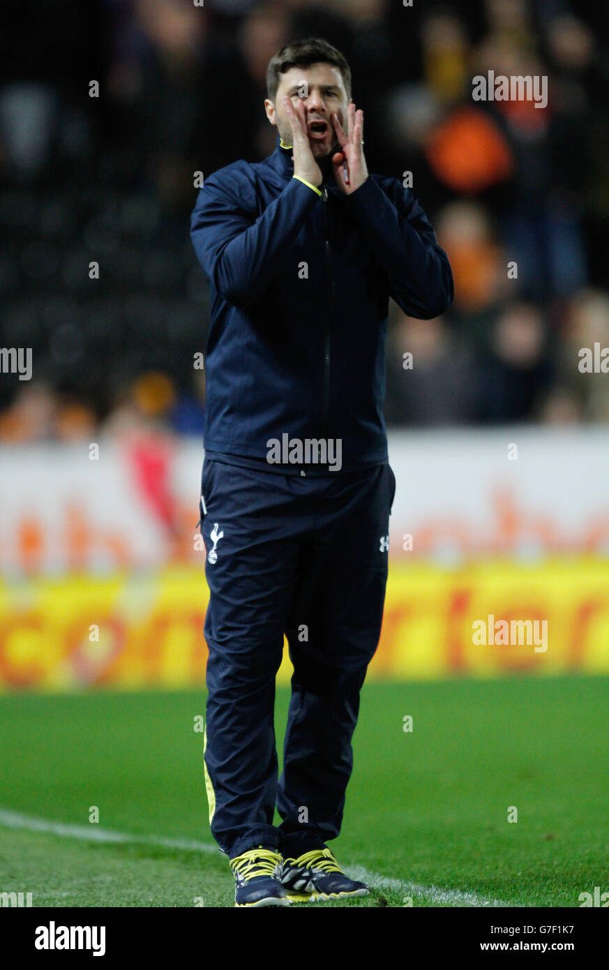 Mauricio Pochettino, Manager von Tottenham Hotspur, bellt seine Anweisungen Stockfoto