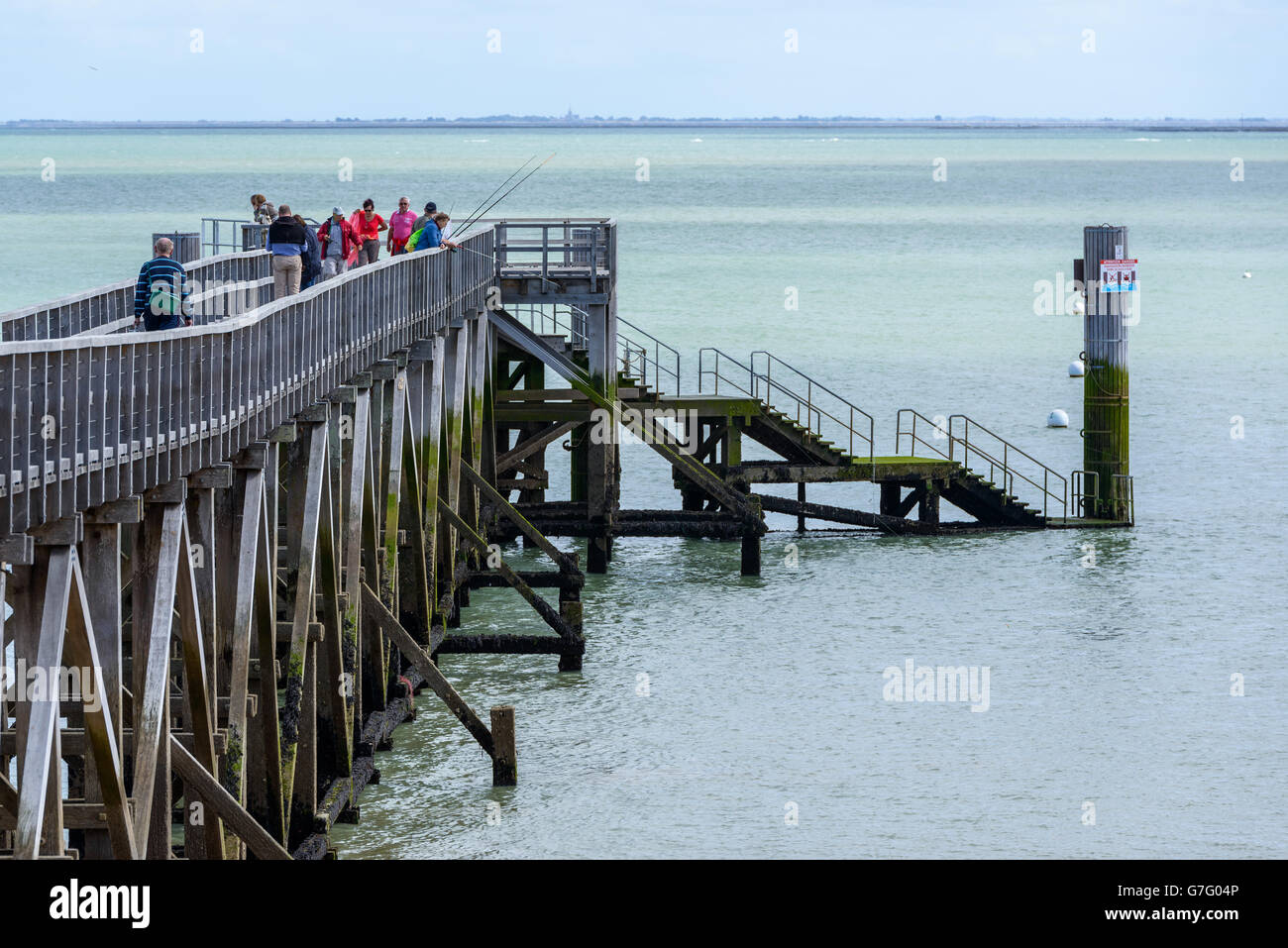 Pier am Plage des Dames auf der Insel Noirmoutier, Frankreich Stockfoto