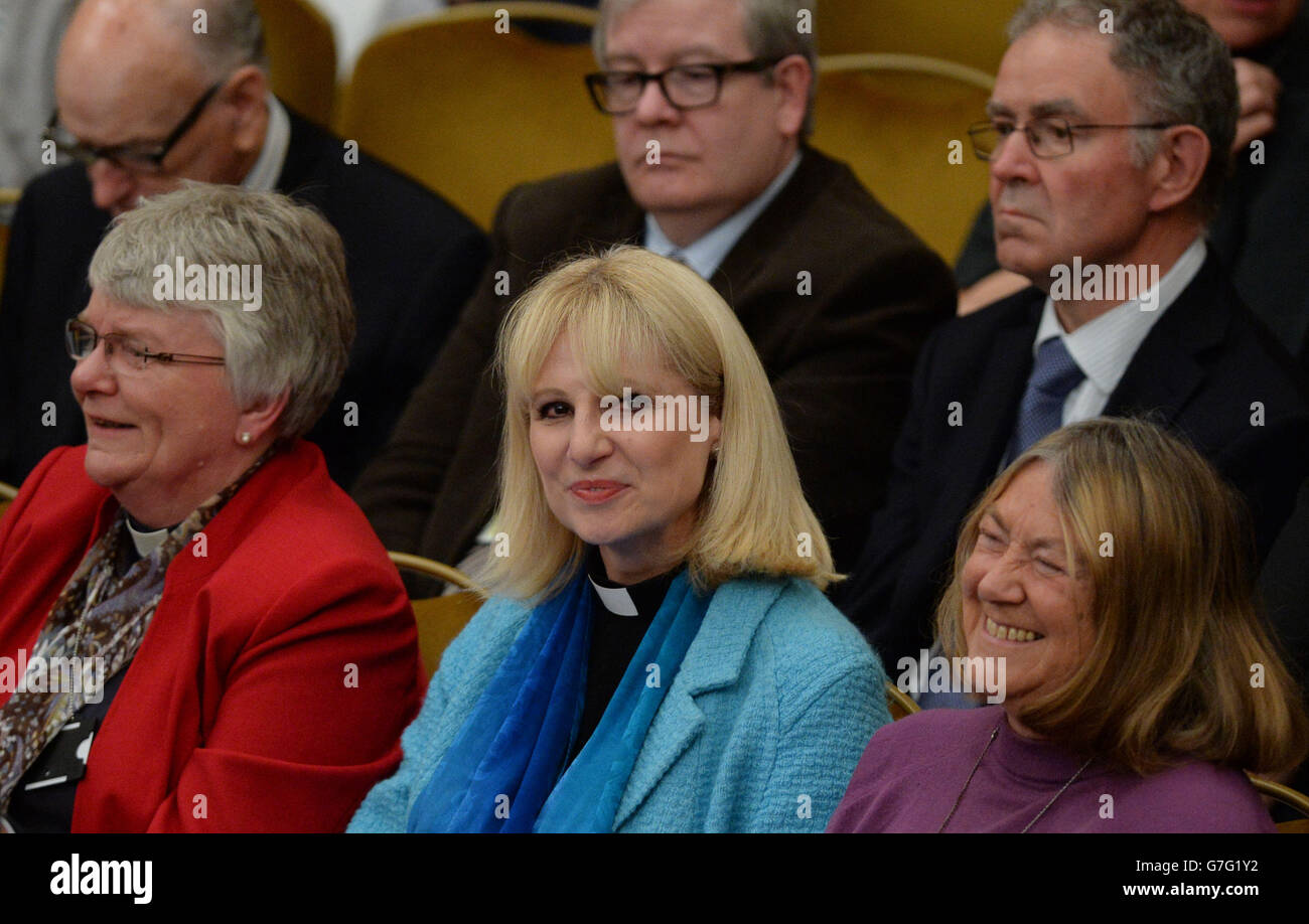 Frauen Bischöfe Abstimmung Stockfoto