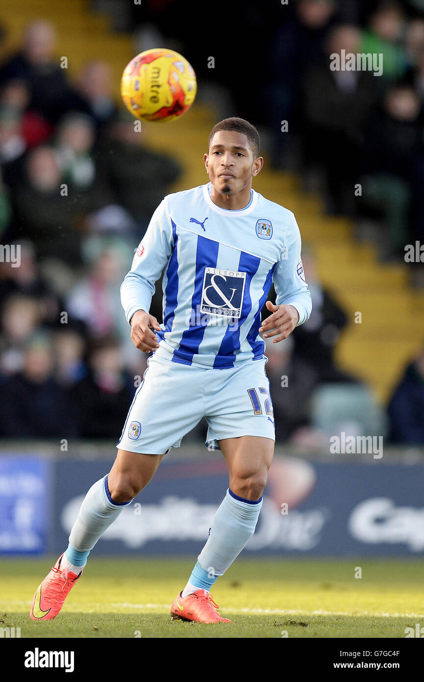 Fußball - Sky Bet League One - Yeovil Town / Coventry City - Huish Park. Simeon Jackson, Coventry City Stockfoto