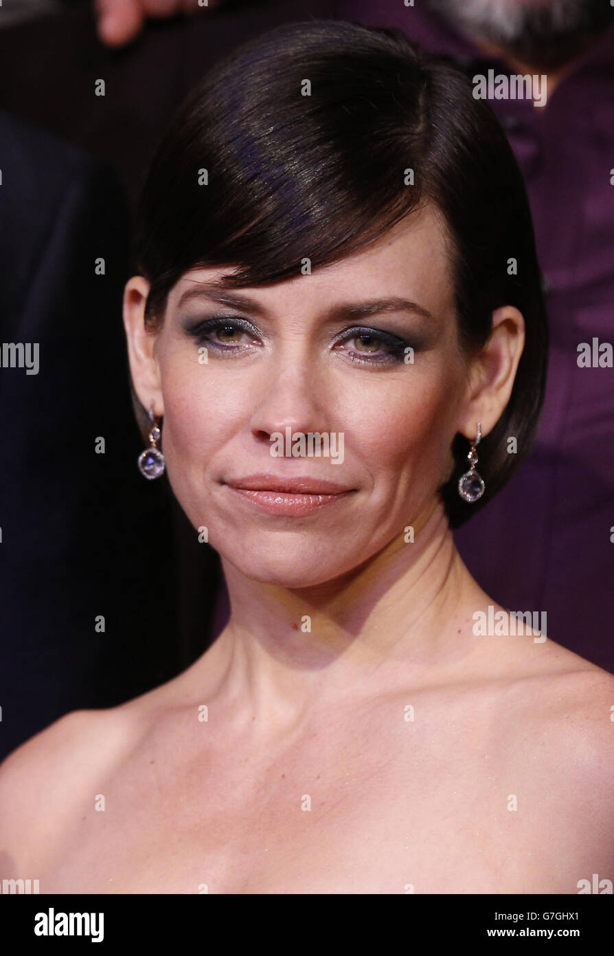 Evangeline Lilly kommt auf dem grünen Teppich zur Premiere von The Hobbit: Battle of the Five Armies auf dem Odeon Leicester Square im Zentrum von London an. Stockfoto